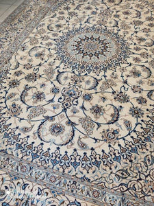 Grand Tapis Nain Chichla tissé main n°18852_360×260