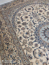 Charger l&#39;image dans la galerie, Grand Tapis Nain Chichla tissé main n°18852_360×260
