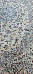 Grand Tapis Nain Chichla tissé main n°17921_403×294