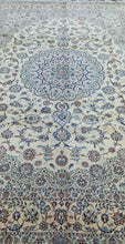 Charger l&#39;image dans la galerie, Grand Tapis Nain Chichla tissé main n°17921_403×294
