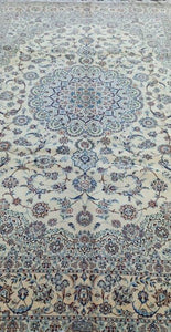 Grand Tapis Nain Chichla tissé main n°17921_403×294