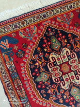 Charger l&#39;image dans la galerie, Tapis Antique carré Ghachghai tissé main n°19032_65×60
