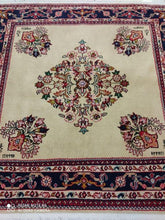 Charger l&#39;image dans la galerie, Tapis Carré Antique Nanaj fait main n°14818_115×120
