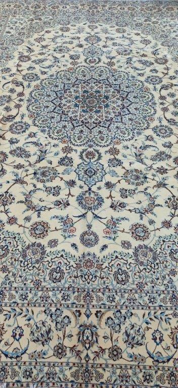 Grand Tapis Nain Chichla tissé main n°18515_365×255