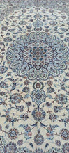 Charger l&#39;image dans la galerie, Grand Tapis Nain Chichla tissé main n°18515_365×255
