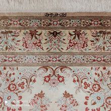 Charger l'image dans la galerie, Tapis Ghom soie tissé main n°18189_196×128
