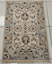 Charger l&#39;image dans la galerie, Tapis Gabbeh tissé main n°142_092×062
