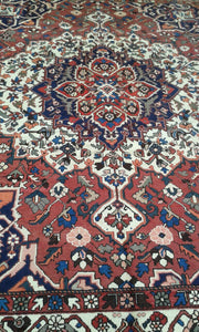 Grand Tapis Bakhtiar tissé main_380×300