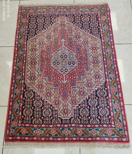 Charger l&#39;image dans la galerie, Tapis Kurdistan fait main n°12184_103×73
