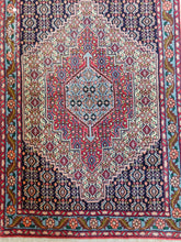 Charger l&#39;image dans la galerie, Tapis Kurdistan fait main n°12184_103×73
