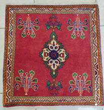 Charger l&#39;image dans la galerie, Tapis Sarouk fait main n°18398_70×65
