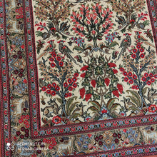 Charger l'image dans la galerie, Tapis Ghom noué main n°19321_160×108
