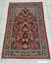 Charger l'image dans la galerie, Tapis Ghom noué main n°16612_160×103
