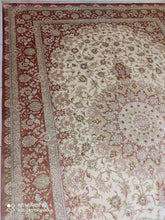 Charger l'image dans la galerie, Tapis Ghom soie fait main n°16907_295×195
