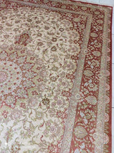 Charger l'image dans la galerie, Tapis Ghom soie fait main n°16907_295×195
