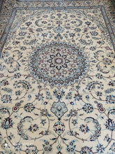 Charger l'image dans la galerie, Grand Tapis Nain Chichla fait main n°19485_355×250
