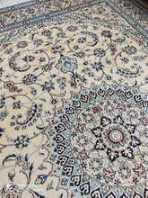 Charger l'image dans la galerie, Grand Tapis Nain Chichla fait main n°19485_355×250
