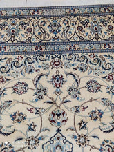 Charger l'image dans la galerie, Grand Tapis Nain Chichla fait main n°19485_355×250
