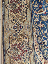 Charger l'image dans la galerie, Grand Tapis Nain fait main n°19218_350×247
