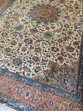 Charger l&#39;image dans la galerie, GRAND Tapis Sarouk fait main n°14816_353×243
