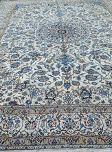 Charger l'image dans la galerie, GRAND TAPIS NAIN TISSE MAIN n°5365_500×350
