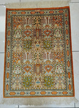 Charger l'image dans la galerie, Tapis Ghom soie noué main n°17598_77×58
