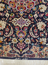 Charger l&#39;image dans la galerie, Tapis Ispahan fait main n°14278_103×71
