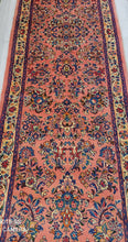 Charger l'image dans la galerie, Tapis Sarouk tissé main n°18494_333×82
