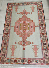 Charger l'image dans la galerie, Tapis Soumak soie fait main n°15224_200×127
