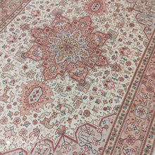 Charger l'image dans la galerie, Tapis Tabriz fait main n°15783_207×150

