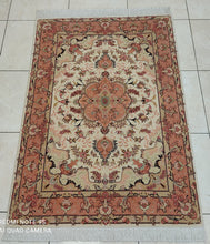 Charger l'image dans la galerie, Tapis Tabriz fait main n°12579_149×104
