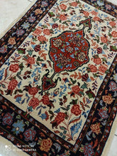 Charger l&#39;image dans la galerie, Tapis Bidjard tissé main n°14038_108×75
