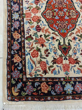 Charger l&#39;image dans la galerie, Tapis Bidjard tissé main n°14038_108×75
