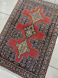 Tapis Kurdistan tissé main n°115_115×75