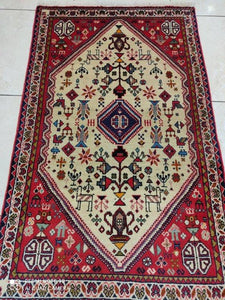 Tapis Abadeh tissé main n°8446_116×72