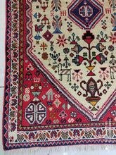 Charger l&#39;image dans la galerie, Tapis Abadeh tissé main n°8446_116×72
