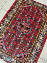 Charger l&#39;image dans la galerie, Tapis Hosseinabad noué main n°19545_117×83
