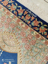 Charger l'image dans la galerie, Tapis Ghom soie noué main n°18570_122×78

