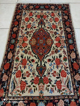 Charger l&#39;image dans la galerie, Tapis Bidjard tissé main n°13983_125×73
