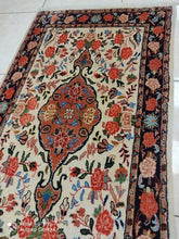 Charger l&#39;image dans la galerie, Tapis Bidjard tissé main n°13983_125×73
