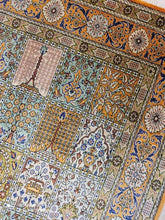 Charger l'image dans la galerie, Tapis Ghom soie noué main n°18469_125×80

