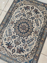 Charger l&#39;image dans la galerie, Tapis Nain fait main n°16956_130×88
