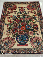 Charger l'image dans la galerie, Tapis Bakhtiar tissé main n°12901_135×105
