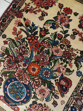 Charger l'image dans la galerie, Tapis Bakhtiar tissé main n°12901_135×105
