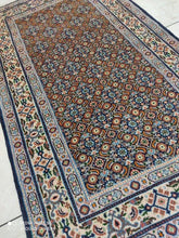 Charger l&#39;image dans la galerie, Tapis Moud tissé main n°8855_138×78
