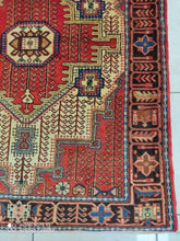 Charger l'image dans la galerie, Tapis Nahavand fait main n°14575_141×110
