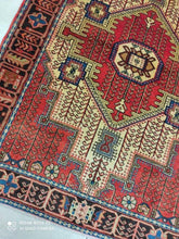 Charger l'image dans la galerie, Tapis Nahavand fait main n°14575_141×110
