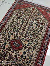 Charger l'image dans la galerie, Tapis Abadeh tissé main n°19337_142×70
