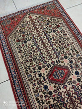 Charger l'image dans la galerie, Tapis Abadeh tissé main n°19337_142×70
