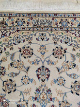 Charger l&#39;image dans la galerie, Tapis Nain fait main n°19673A_145×100
